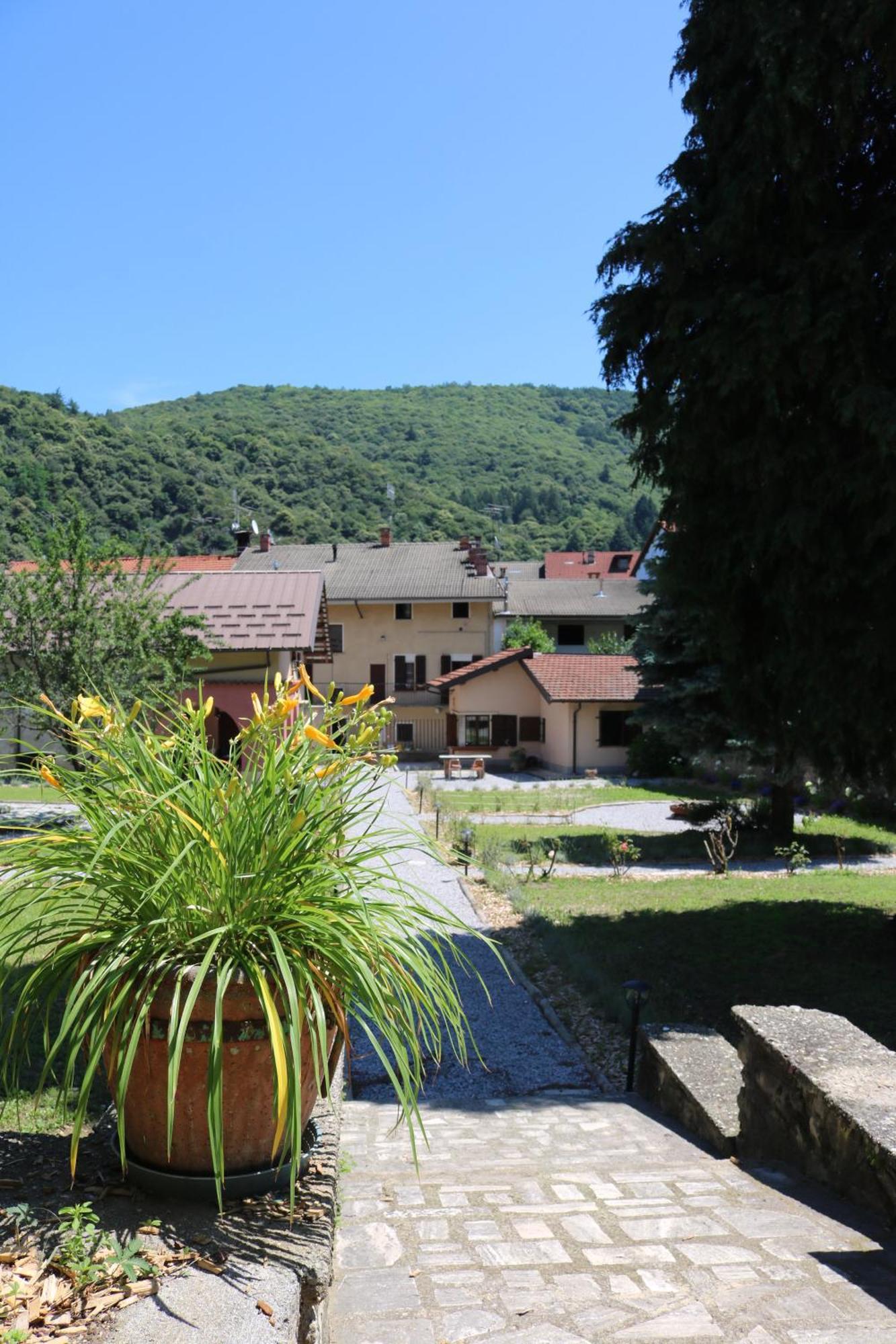 Casa Dell'Angelo Custode Hotel Chiusa di Pesio Exterior foto